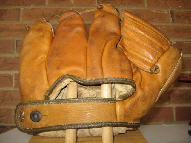 Eddie Stanky Davega D375 Back